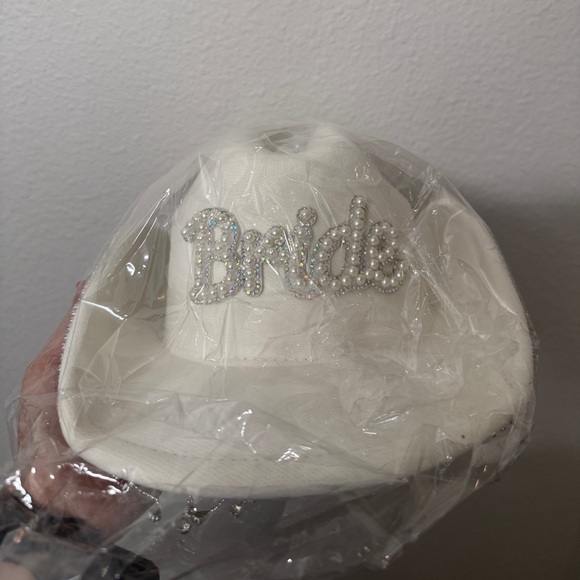 *UNWORN* White/ Diamond Bride Cowboy Hat - Picture 1 of 4
